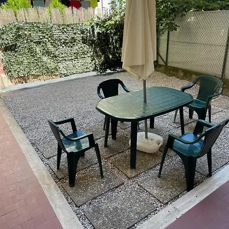 Apartment Lusa's Garden House *